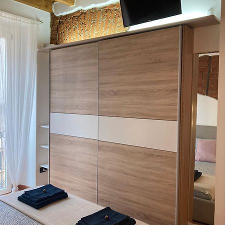 Bilocale Sforza Milano Centro !!アパートメント エクステリア 写真